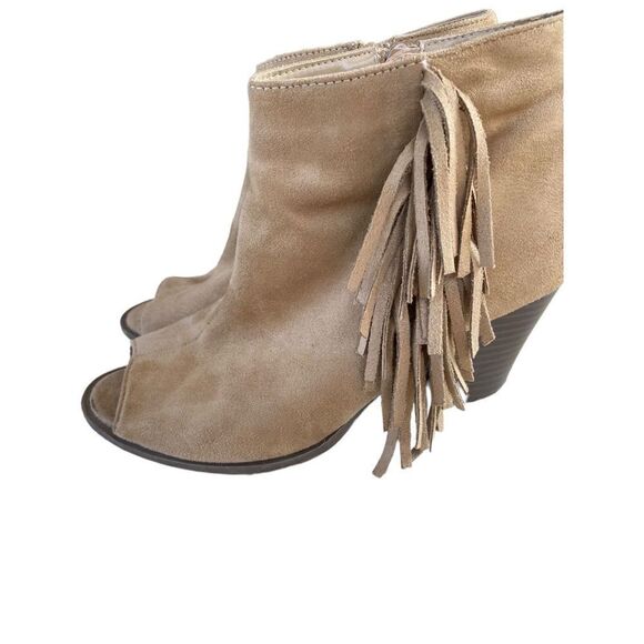 Charming Charlie open toe tan khaki colored suede tassel ankle booties size 7.5/ - Picture 3 of 6